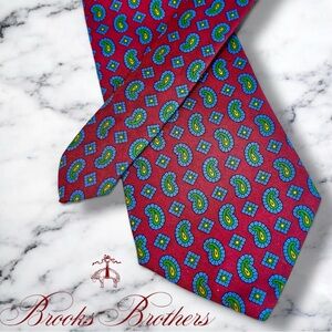 Brooks Brothers Makers Red Paisley Silk Tie